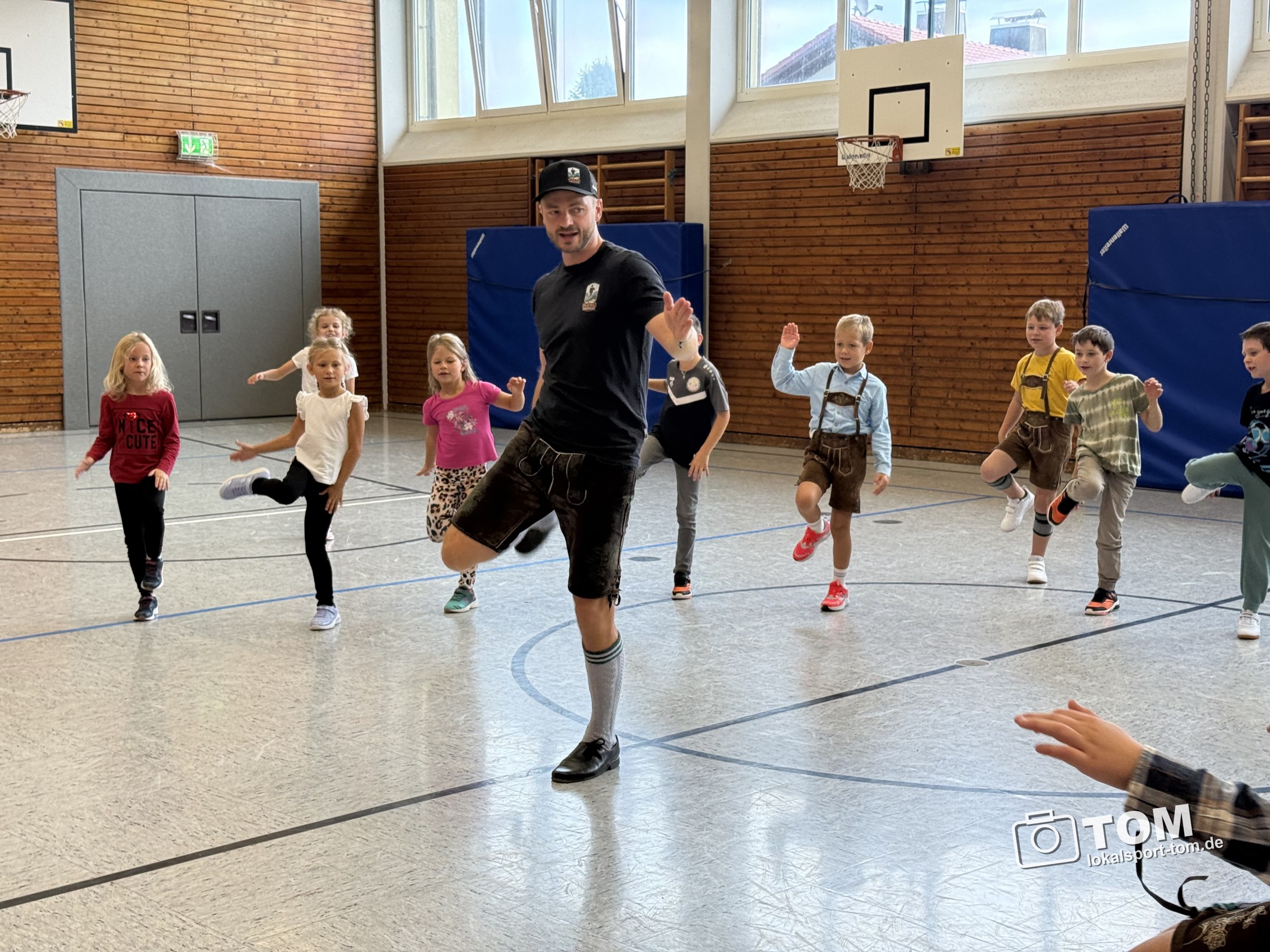 Plattler Mike an der Grundschule In Rott – Foto 9